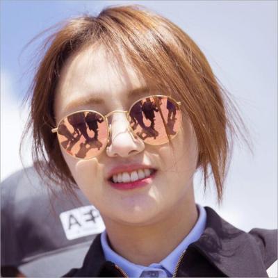 China READSUN 2021 High Quality Shield Customize Logo Womens Fashion Glass Women Frame Vintage Round Metal Sunglasses for sale