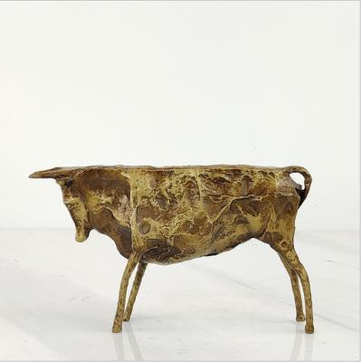 China Minimalist Home Decor Opens Hollow Figure Decor Gold Horse Metal Sculpture Cow Statue Brass Ornaments for sale