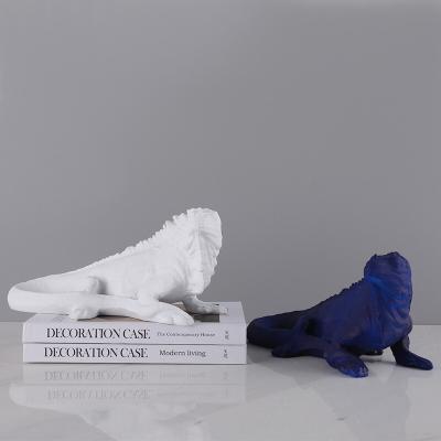 China Resin Ornament Artificial Luxury Blue Animal Craft Desktop Figurines Home Decor for sale