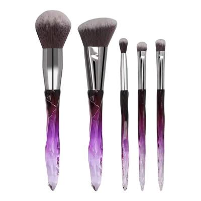 China Cosmetic Brush New Design 5 Pcs Glitter Diamond Plastic Handle Blush Cosmetics Make Up Brushes Daily Blending Makeup Brush With Case for sale