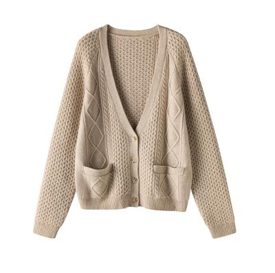 China Lazy Cardigan Jacquard Breathable Twisted Knitted Sweater Keep Warm Khaki Strickmuster Cardigan MIT Klassischem for sale