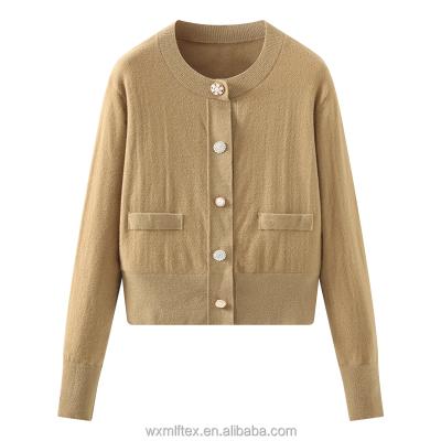 China Breathable Custom Senior Woman Knit Cardigan European Female Knit Fitness Cardigan With Delicate Buttons for sale