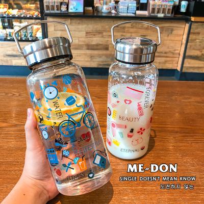 China Designer 1100ml Sustainable Borosilicate Glass Transparent Oversized Bottle For Water for sale