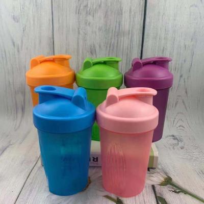 China Bpa Free Sustainable Gym Plastic Sports Fruit Juice Pink Small Water Protein Shaker Bottle for sale