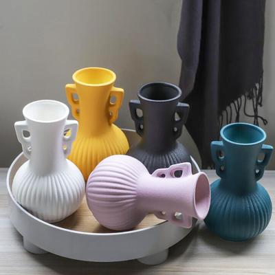 China Modern Home Decor Flower Vase Ceramic Vase Art Decoration Ornament for sale