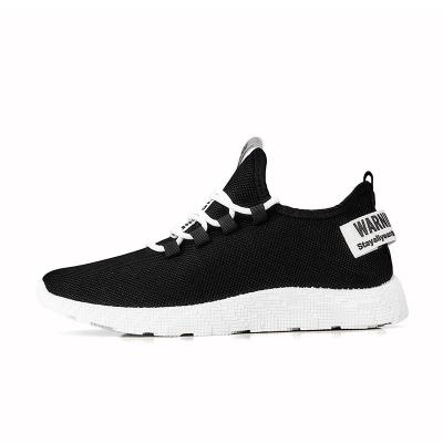 China Breathable shoes 2022 new trending shoes fashion lightweight men's leisure sports running shoes summer soft men for sale