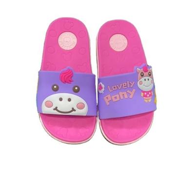 China Flatbed 2021 Hot Selling Funny PVC Kids Slippers Comfortable Kids Slippers for sale