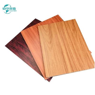 China Panel compuesto de aluminio resistente al fuego de grano de madera en venta