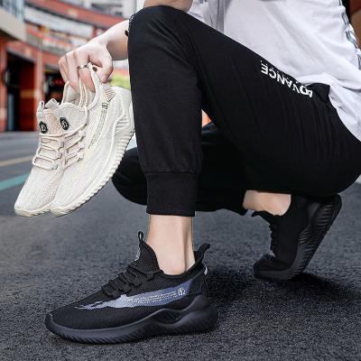 China Cushioning New Walking Shoes Non-slip Wear-resistant Mens Sneakers Adult Training Shoes Men's Sports Shoes for sale