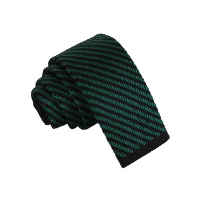 China 2021 Jacquard Factory Outlets 100% Polyester V Bottom Stripe Knitted Thin Tie Mens Stripe Male Tie Tie for sale