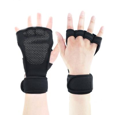 China Breathable Gymnastic Hand Grips Gym Workout Neoprene Weightlifting Gloves Palm Protective Gloves Pads for sale