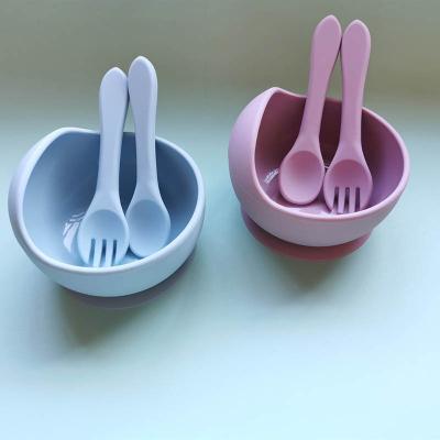 China Food Grade Sustainable Children Feeding Tableware Eating Training Food Baby Sucker Silicone Bowl Spoon Complementary Set for sale