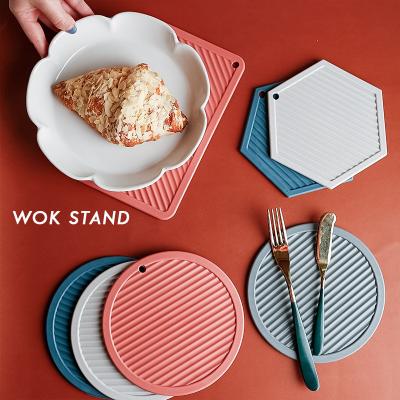 China New Sustainable Household Food Insulation Pot Single Anti-scalding Mat Heat Resistant Coaster Table Western Mat for sale