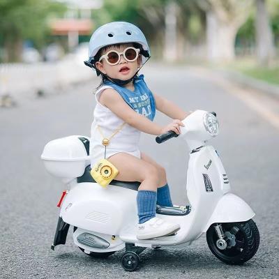 China New Safe Children's Toy Car Boys Girls Electric Ride on Car Kids Scooter with Music and Light for sale