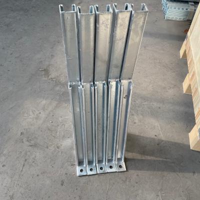 China Q235 635mm length hot dip galvanized bracket kit with bridging wall plate welded on strut profile for simplify fixing for sale