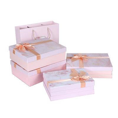 China Recycled Materials Festival Gift Box Cosmetics Valentine's Day Box Empty Rose Bow Box for sale