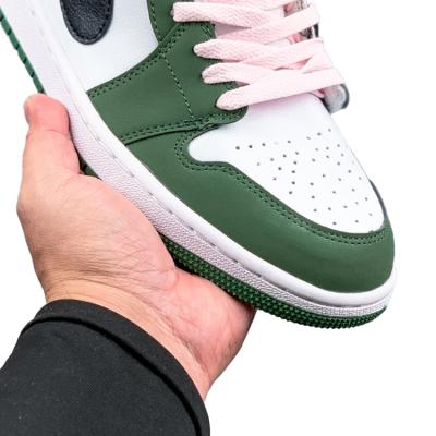 China CUSHIONING 2021 New AJ 1 Box OG Chicago Leather Basketball Shoes Men Women Chicago Sneakers High Quality For Men for sale