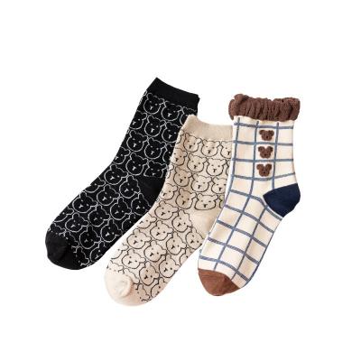 China Spring Autumn Fashion Female Cute Flowers QUICK DRY Dress Socks Floral Medium Tube Cotton Women Socks for sale