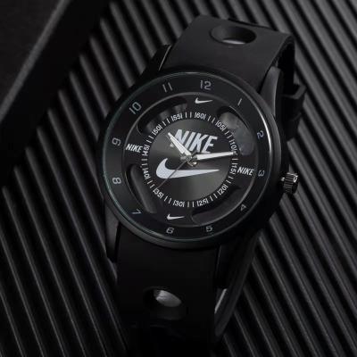 China New Waterproof Men Women General Silicone Sports Brand Luxury Hot Sports Watch for sale