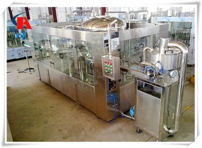 Chine 3 dans 1 ANIMAL FAMILIER a mis la consommation en bouteille liquide automatique d'air de la machine de remplissage 0.6MPa à vendre