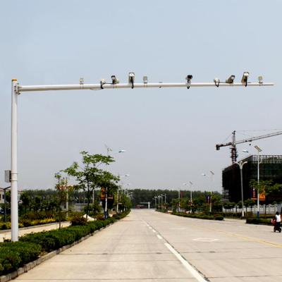 Chine 10m la télévision en circuit fermé ronde Polonais en acier, télévision en circuit fermé solaire conique Polonais a galvanisé à vendre