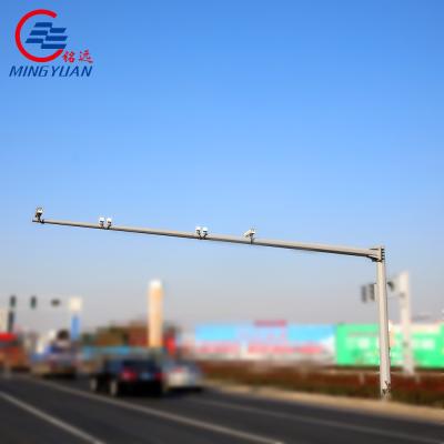 Cina Camera Mounted CCTV Steel Pole Galvanized Security Monitoring Metal Octagonal Utility in vendita