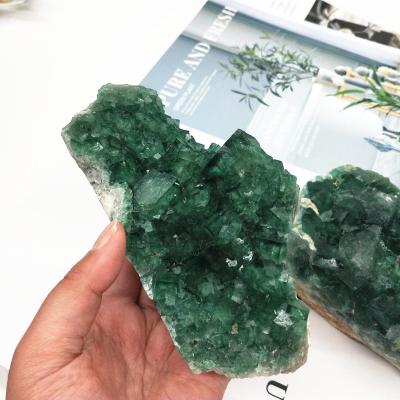 China Wholesale Natural Green Fluorite Ore Specimen Love Wedding Gift Decoration From Europe for sale