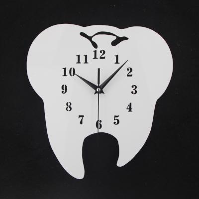 China Art Teeth Shape Wall Clocks Decorative Wall Clocks Large Tooth Modern Home Dental Acrylic Creative Simple Cute Cheap CREATIVE Clinic for sale