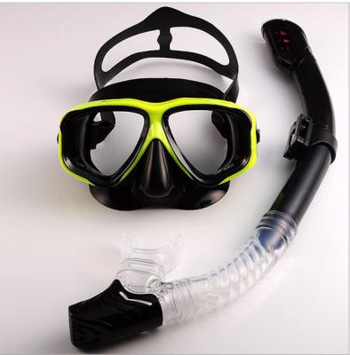 China Sustainable& Generous Anti Fog Waterproof Latest Under Water Tempered Lens Snorkeling Mask Set for sale