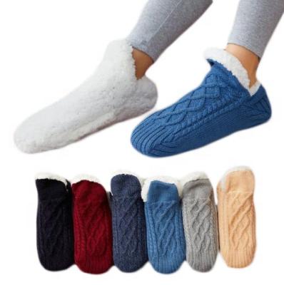 China Man Athletic Winter Non-skipping Thick Floor Knocks Woman Room Slipper Knocks Knitted Short Socks for sale