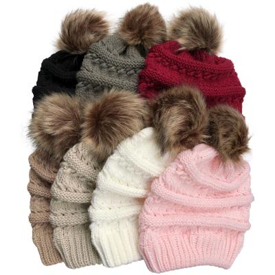 China Wholesale Pompom Knitted Beanie Hat Women Pom Pom Cuff Sports Beanie Hat 2022 COMMON for sale