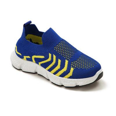 China 2022 new fashion breathable casual sneakers for girls and boys running shoes for sale