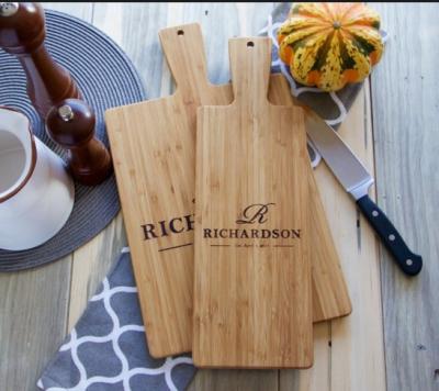 China Sustainable Bamboo Bread Cutting Board Set With Custom Laser Engraved Logo for sale