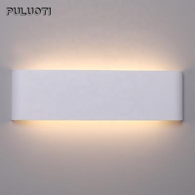 China Puluoti Simplicity Modern Modern Bedroom LED Strip Wall Lamp for sale