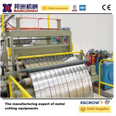 China La bobina hidráulica simple económica del metal que raja la línea máquina con hacia fuera marca con hoyos en venta