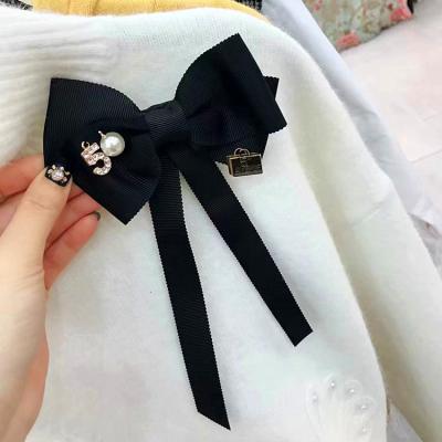 China Fashionable Long Cloth Art Dresses Suit Butterfly Needle Brooch Five 5 Bows Bowties Ribbon Collar Brooch Tie Accessories For Women for sale