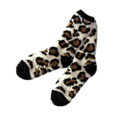 China Bedroom Antibacterial Warm Thick Leopard Print Fluffy Socks For Women for sale