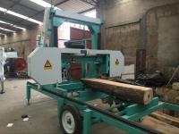 China Mobile Horizontal Band Saw Mill Portable Timber Sawmill Machine with hydraulic loader for sale