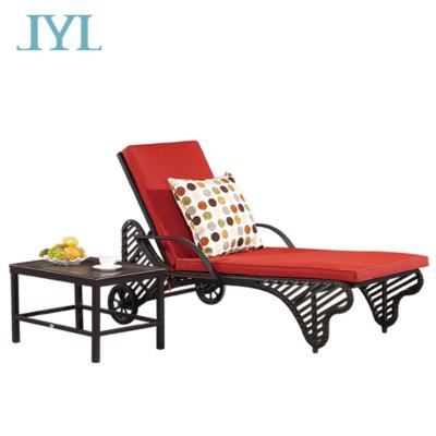 China UV-Resistant Weaving Full Outdoor Lounge Chair Rattan Chaise Lounge for sale