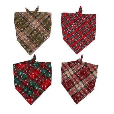 China Viable Wholesale Design Christmas Snowflake Pattern Printed Soft Cotton Pet Accessories Christmas Dog Bandanas for sale