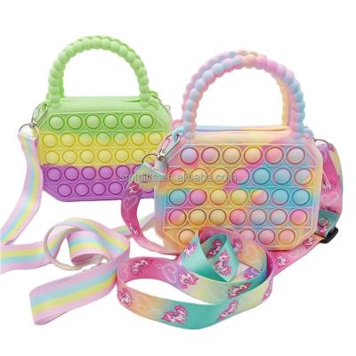 China Cute Fashion Little Girl Baby Girl Handbag Child Silicone Noise Clutch Kids Coin Clips Mini Cross Body Bag for sale