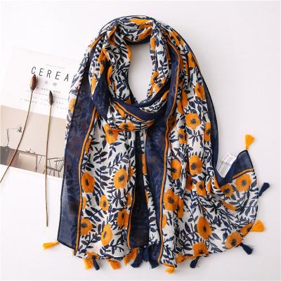 China Retro Print Long Women's Scarf Tassel Bohemian Scarves Elegant Voile Wraps for sale