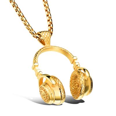 China Trendy Cool Music Headphone Fashion Jewelry Mens 18k Gold Titanium Steel Pendant Necklace for sale