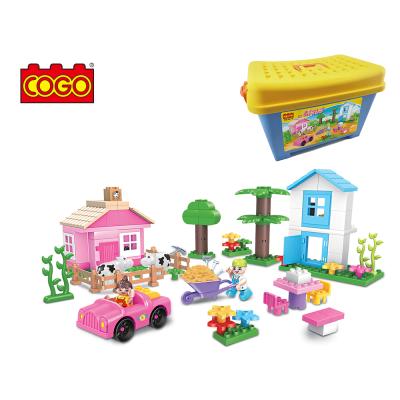 China Pink Happy Construction Toy COGO Girls House Farm Building Bricks For Kids With Figures for sale