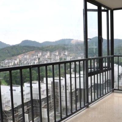 China Outdoor / Indoor Hot Sale Standard Size Deck Railing Railing Steel Road Railing for sale