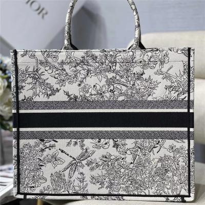 China Brand New Luxury Designer Handbags High Quality Famous Brands Shoulder Bags Women With Low Price for sale