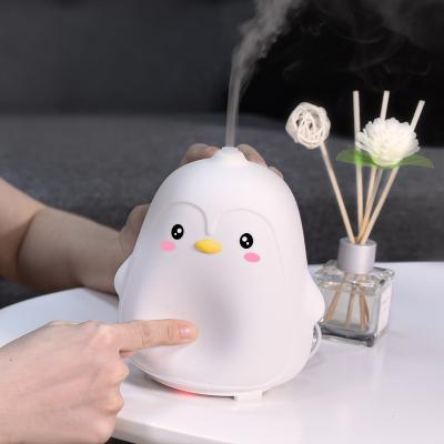 China Custom Household Penguin Essential Oils For Humidifier Mini Aroma Diffuser With Lamp for sale