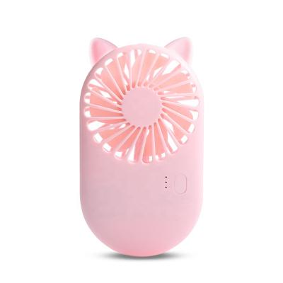 China Fashional 2020 custom portable mini table personal mist fans travel practical rechargeable fan for sale