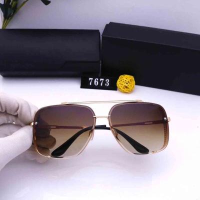 China Fashion Sunglasses 2023 Manufacturers Sell Specials Designer Sunglasses Famous Brands Weekly For Men And Women Brand Sunglassestrade Luxury Price for sale