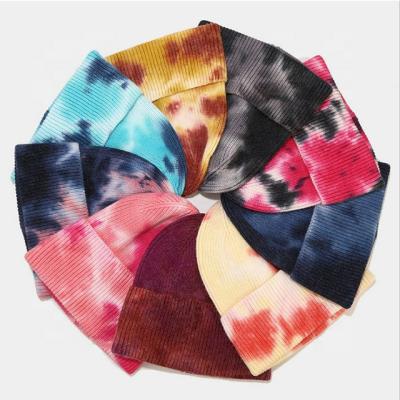 China COMMON Tie Dye Fashion Personality Hip Hop Autumn Winter Warm Knitted Men Women Beanie Cap Hat for sale